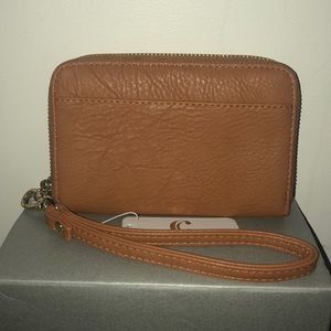 C wristlet wallet
